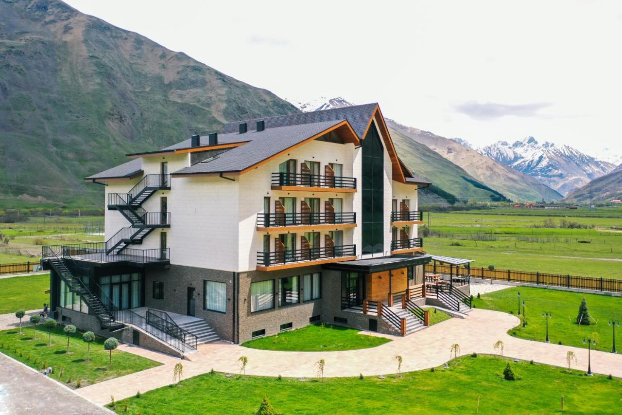 Suatis Resort Kazbegi Extérieur photo