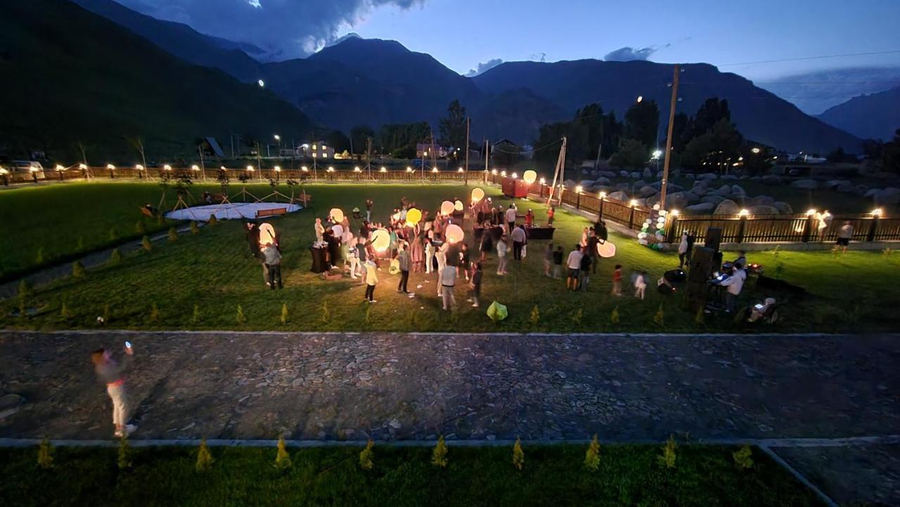 Suatis Resort Kazbegi Extérieur photo
